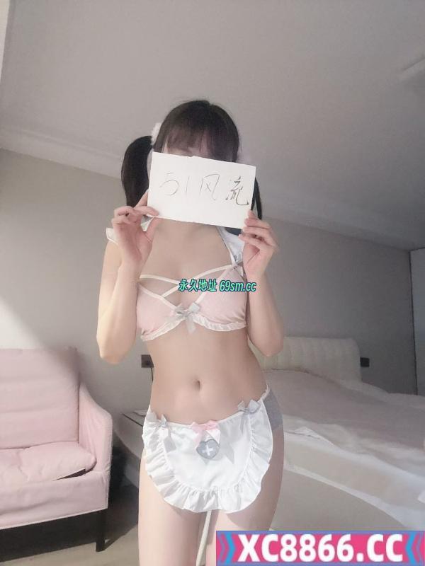 江宁童颜娇小的爱宝