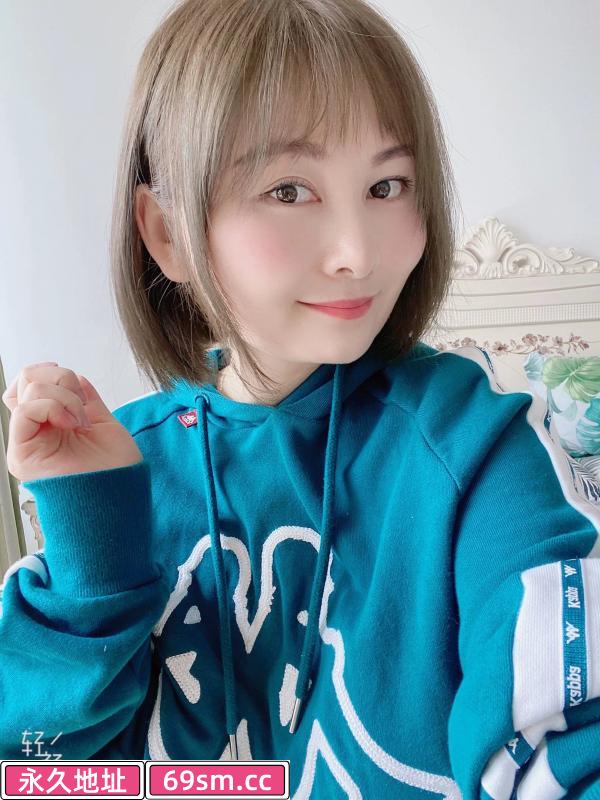 大奶燕子