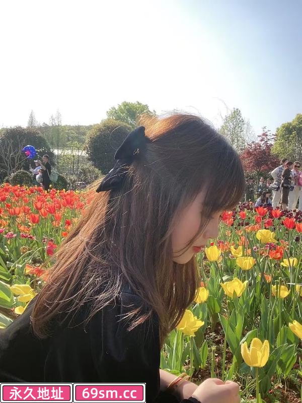 光谷奈奈