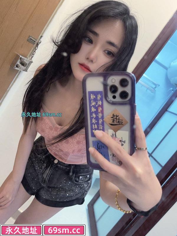上城漂亮妹子月月