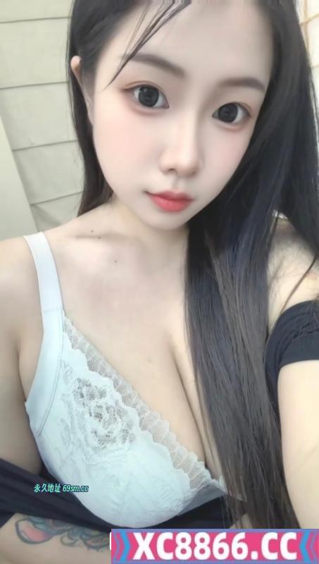 性感大胸小骚货