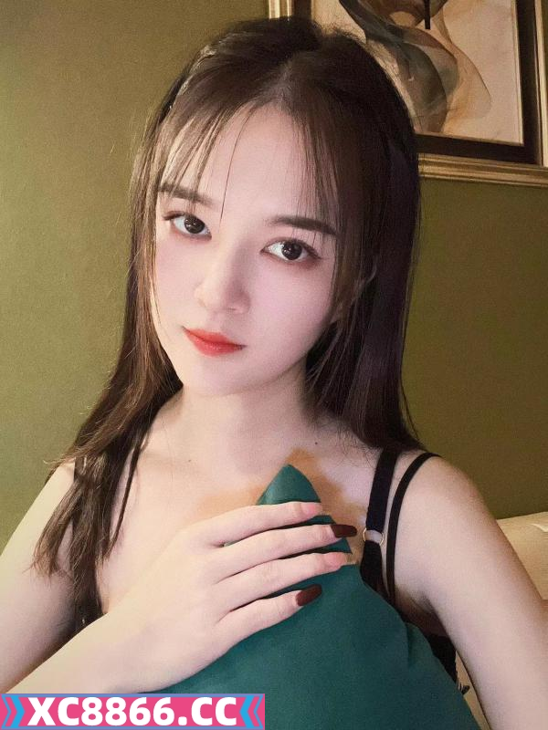 建邺制服潇潇