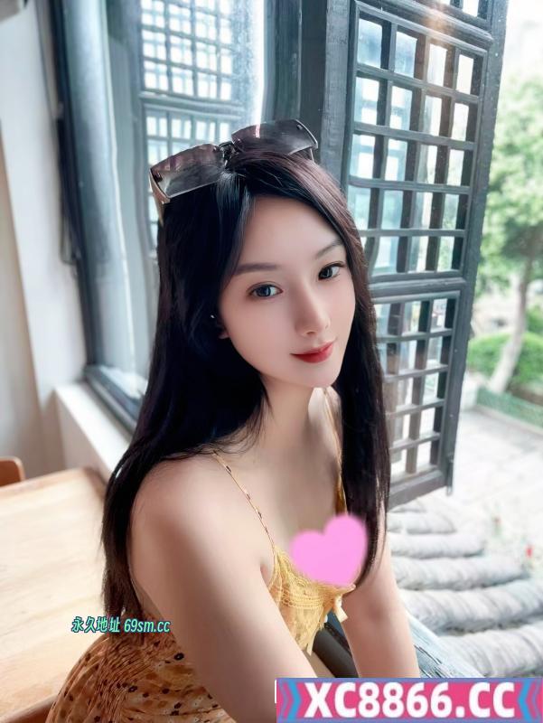 丰满超巨臀小果冻
