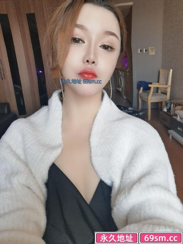 骚浪网袜少妇小青青
