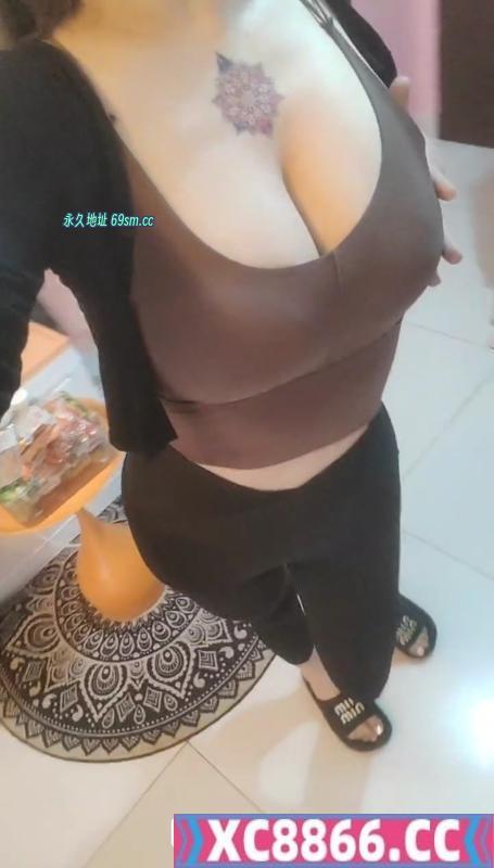 高个丰满型老师美美