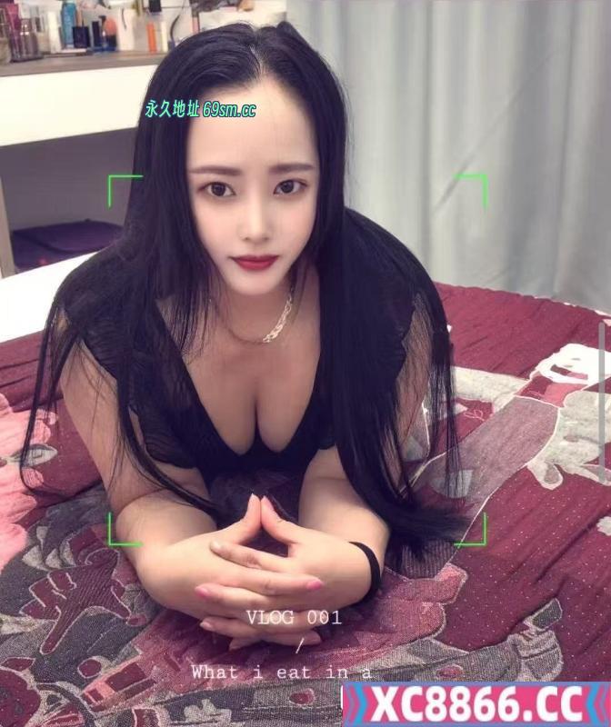 给她舔出水的骚妇