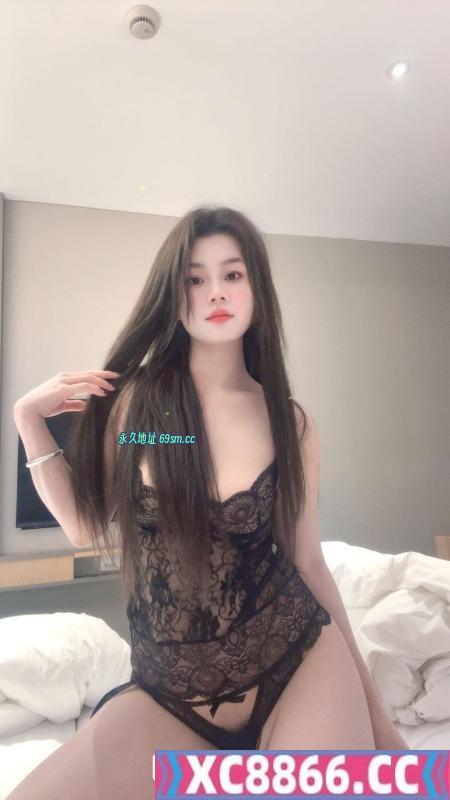 闵行人小胸大糖糖老师