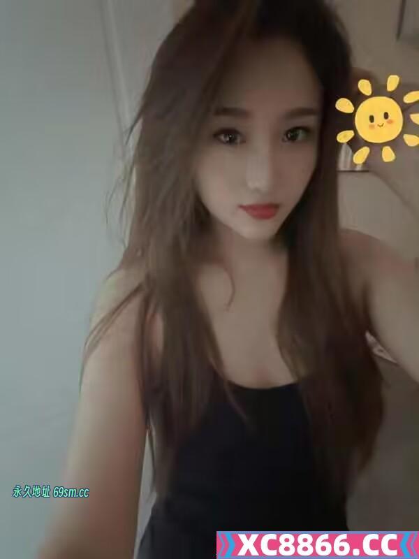 乖巧性感美女