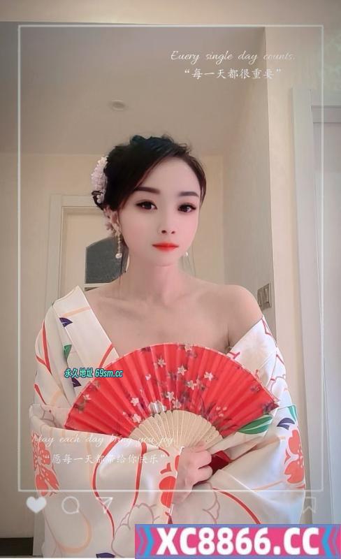 春节不打烊小姐姐