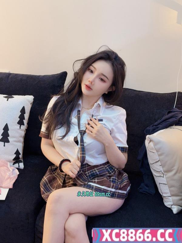 二刷爆乳美少女