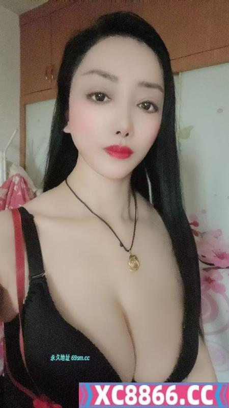 知性与性感兼具的姐姐