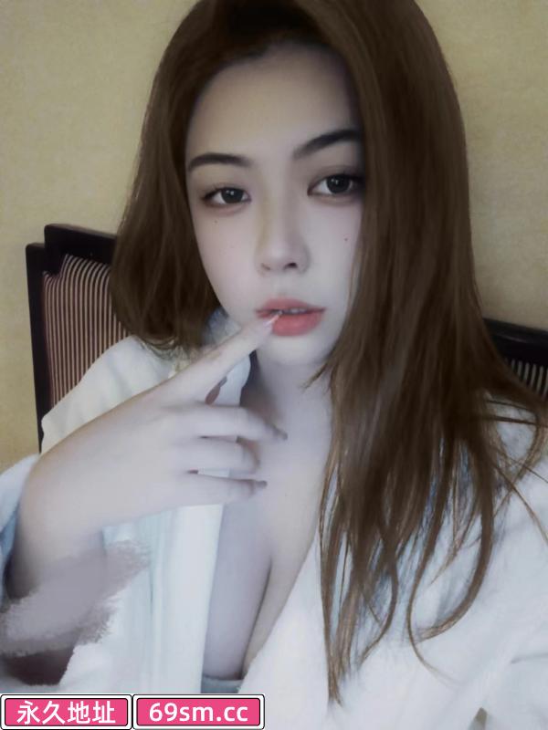 微胖耐操的妹子