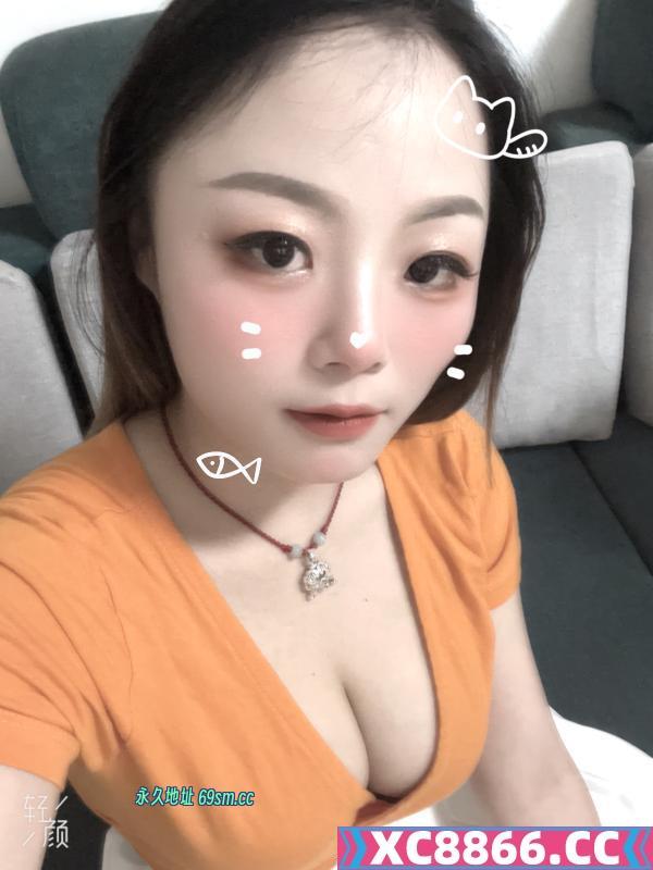 性价比大胸服务型小妹