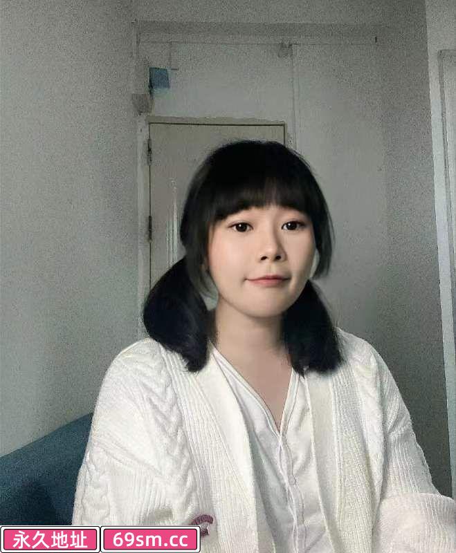 短发小可爱妹妹