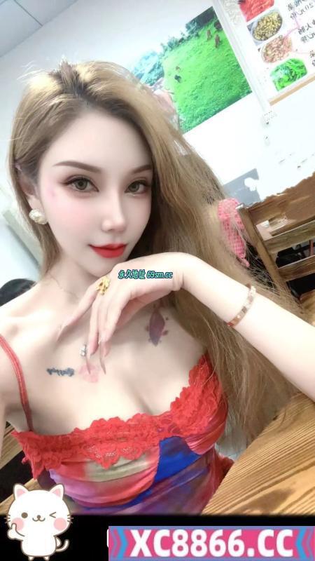 颜值身材很棒的小姐姐
