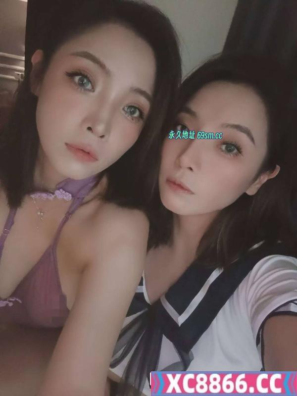 双胞胎姐妹
