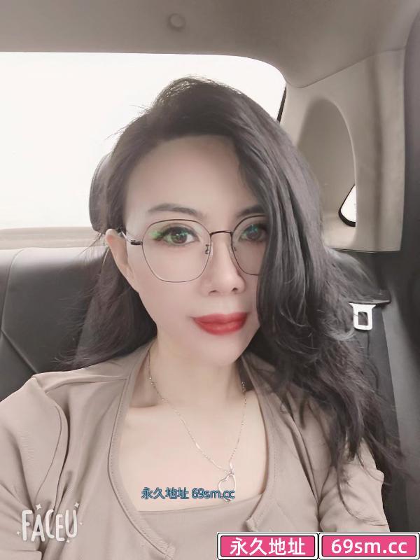 A4腰气质喷水淫娃