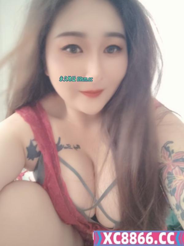 有点小贵的巨乳妹子