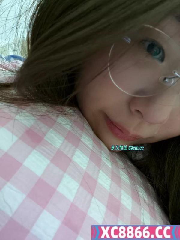 出击丰满学生妹