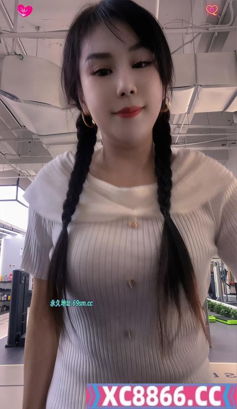 爱健身的大奶熟女