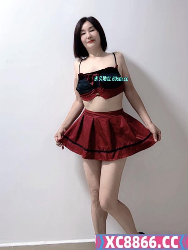 风情长腿美妇