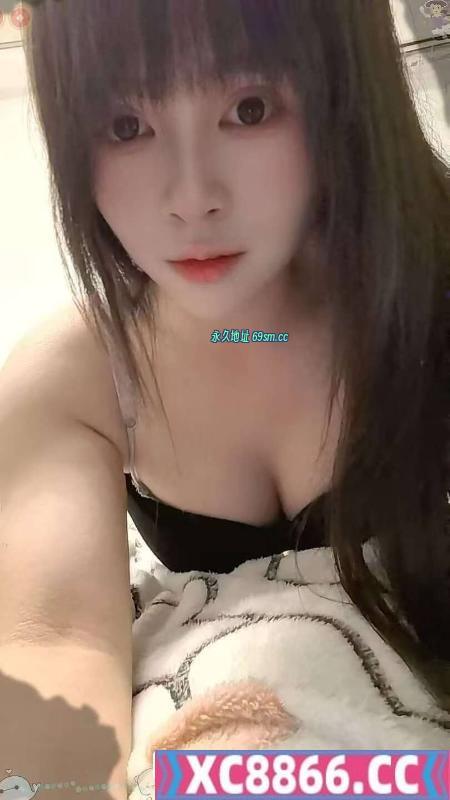 性感肤白小萝莉