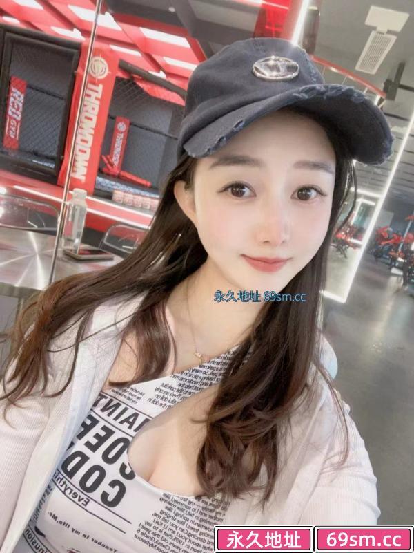 可拍视频的健身教练
