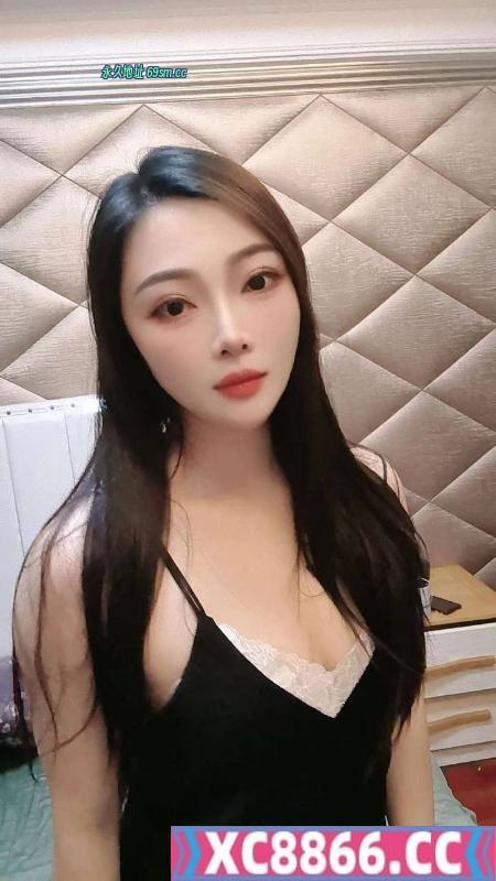 上城黑丝美臀佳佳