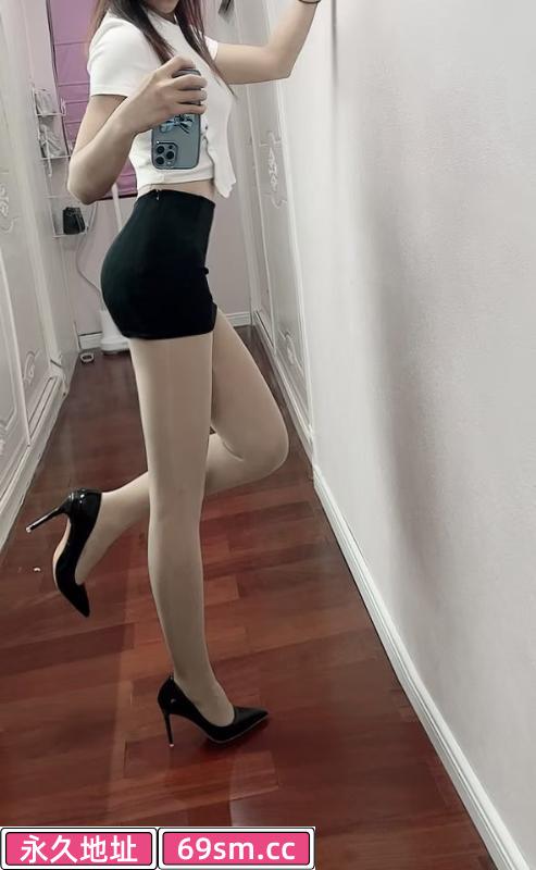 很骚的一个小姐姐