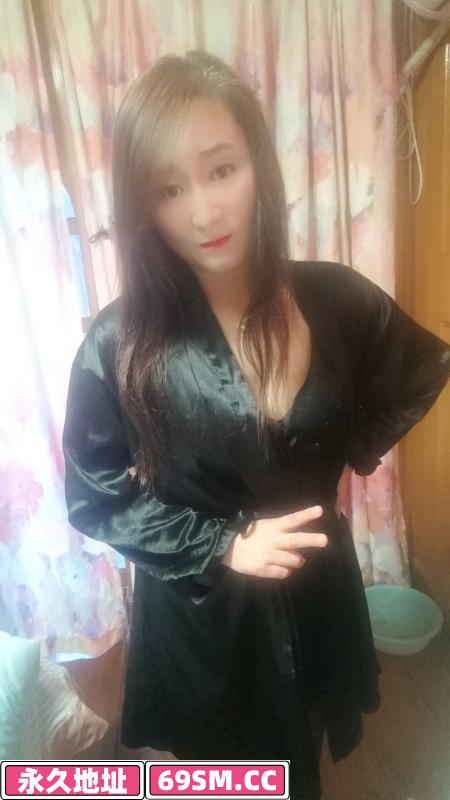 宝山双飞 少妇