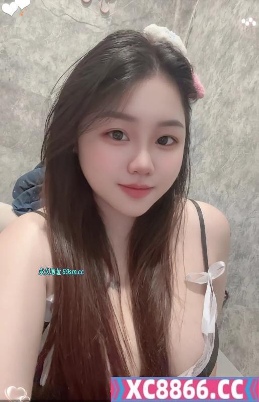 道里微胖巨乳精神小妹
