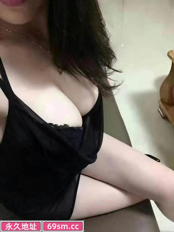 大奶诱惑熟女