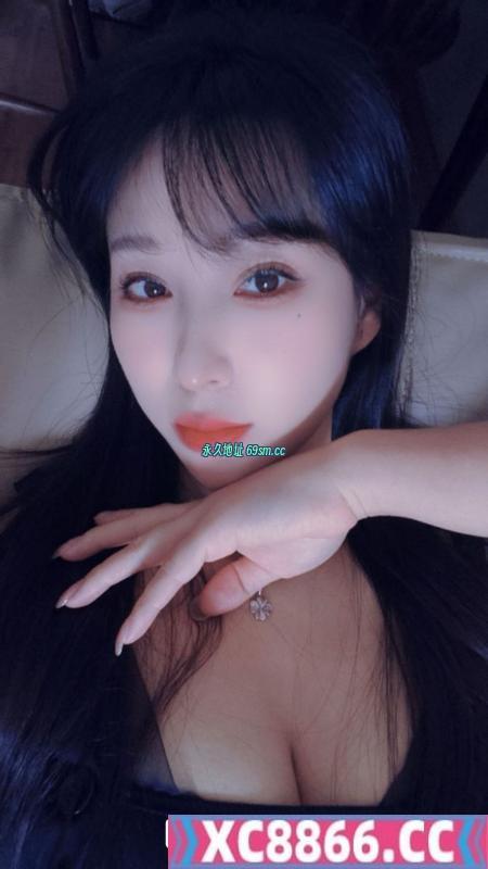 前凸后翘蜜桃臀