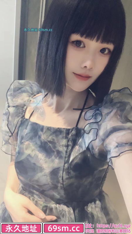 年轻貌美短发大长腿