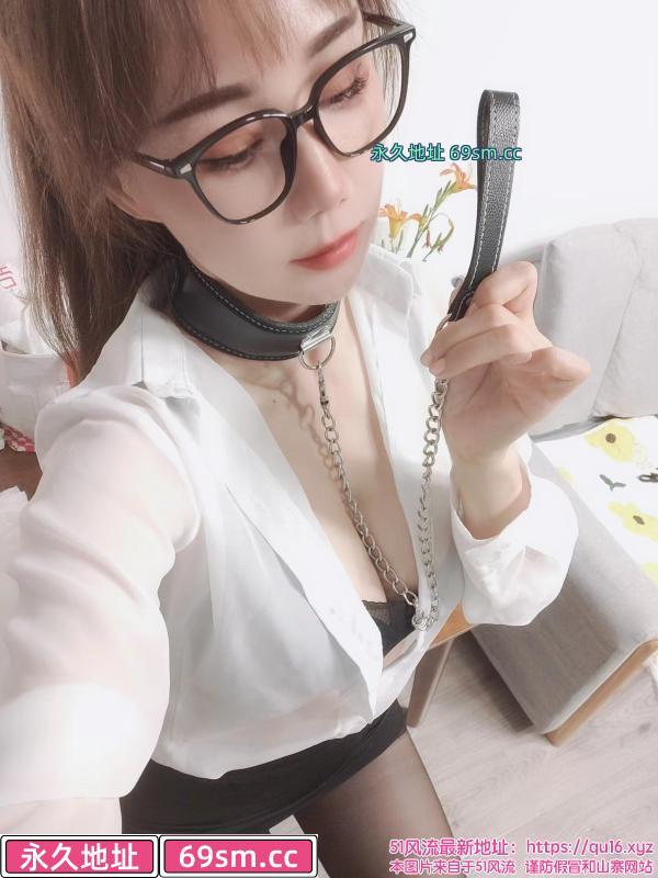 能微SM道具的骚妹