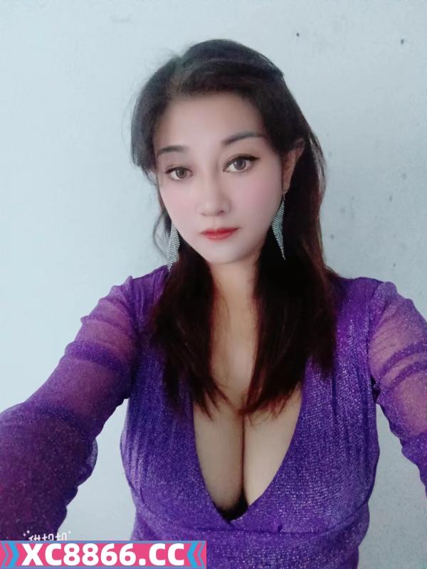 巨乳熟女阿姨