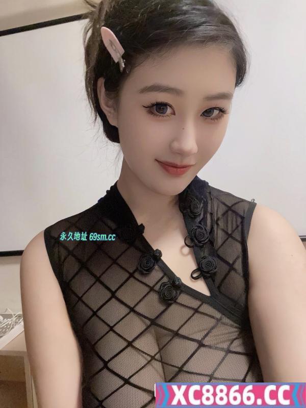 大胸少妇鹿鹿