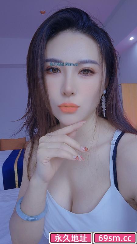 御姐范美女