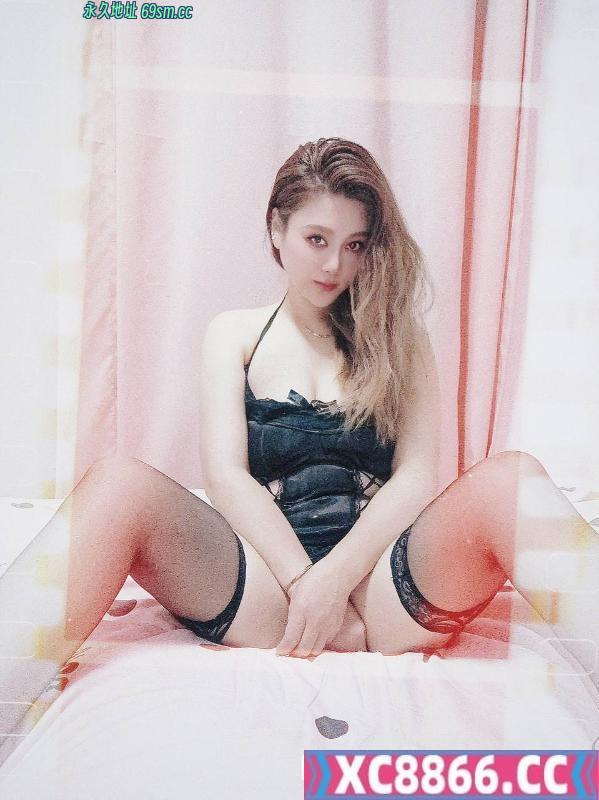 吴中黑丝情趣骚女