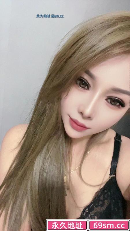 纹身骚妹子