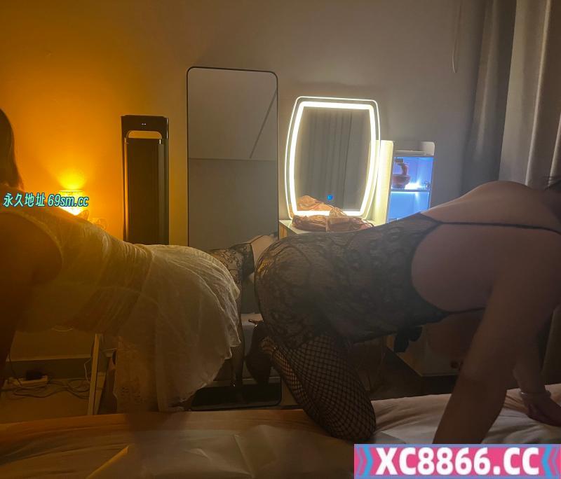 姑苏双飞熟妇