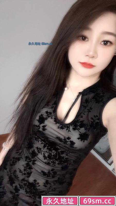 长腿黑丝俏佳人