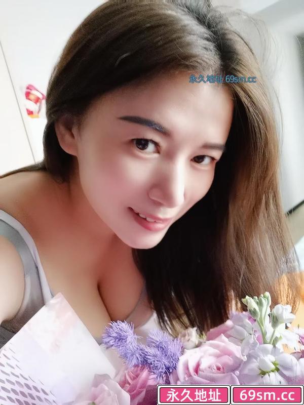滨江大奶少妇