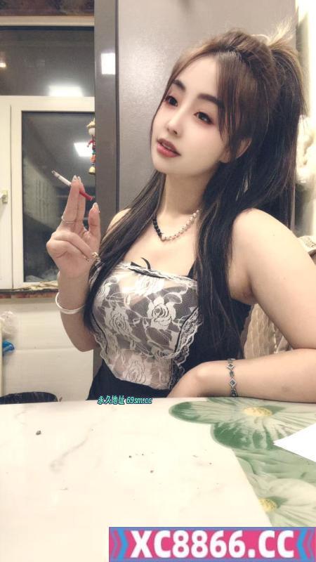 性格超好的美女小久