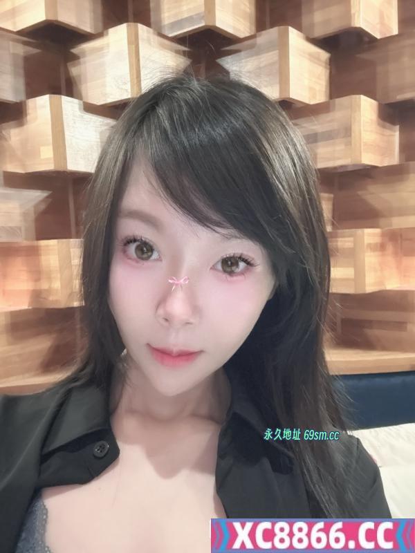 小店温柔反差少妇