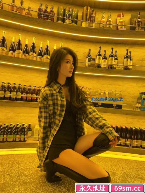 铁西粉嫩水多00后妹