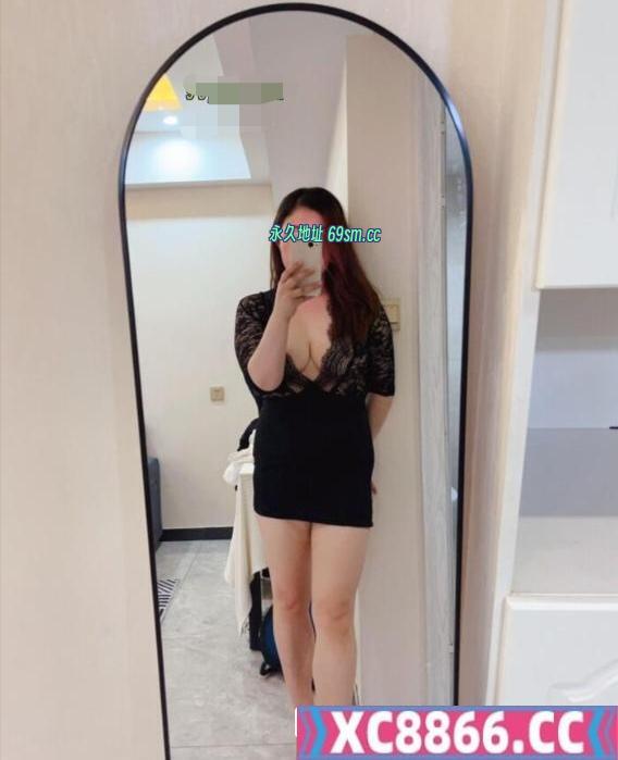 肥臀熟女姐姐