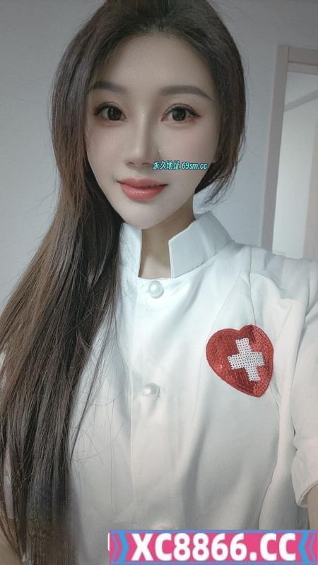 拱野性感制服瑶瑶