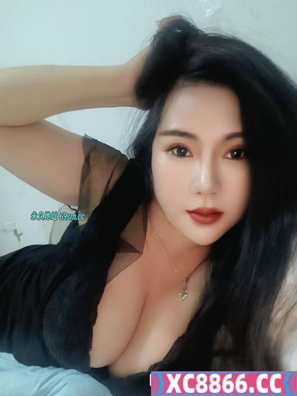 大奶性感骚妇