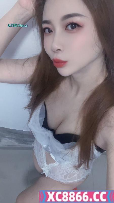 黄埔翘腚优优